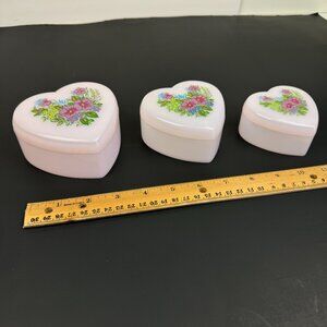 Vtg 3‎ Sizes Plastic Pink Heart Shaped Nesting Containers w Lids Floral Flowers